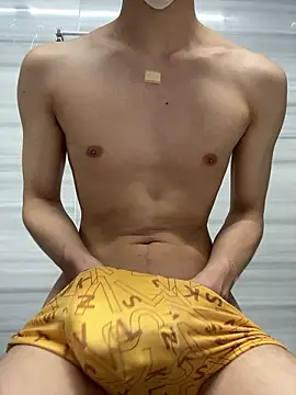 Snapshot of chinsemechan chatting on 05-12-26, 06:05 chinsemechan online show from 05-12-26, 06:05