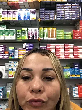 Snapshot of imoly99 chatting on 10-08-25, 08:17 imoly99 online show from 10-08-25, 08:17