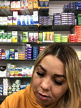 Snapshot of imoly99 chatting on 10-21-25, 06:19 imoly99 online show from 10-21-25, 06:19