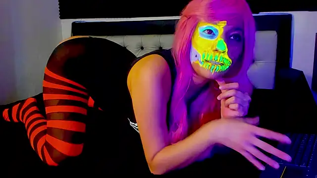 Akalidemon online show from 10-27-25, 04:05