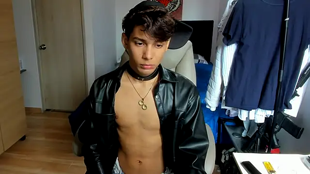 AliottTwink online show from 07-22-26, 02:42