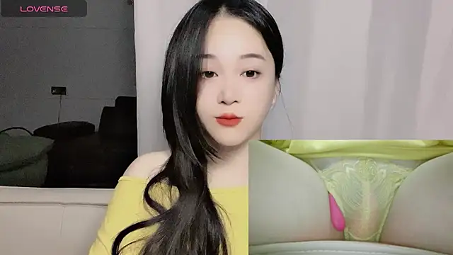 woaiqinqin online show from 10-26-25, 04:35