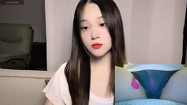 Snapshot of woaiqinqin chatting on 07-19-26, 03:49 woaiqinqin online show from 07-19-26, 03:49