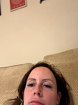 Snapshot of nightingale27 chatting on 09-16-25, 07:48 nightingale27 online show from 09-16-25, 07:48