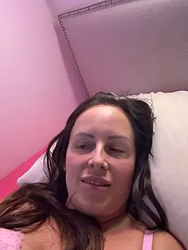 Snapshot of nightingale27 chatting on 10-02-25, 09:44 nightingale27 online show from 10-02-25, 09:44