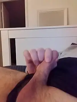 Snapshot of NewJoiner chatting on 10-11-25, 09:46 NewJoiner online show from 10-11-25, 09:46