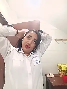 Snapshot of MAYE__13 chatting on 02-12-26, 11:16 MAYE 13 online show from 02-12-26, 11:16