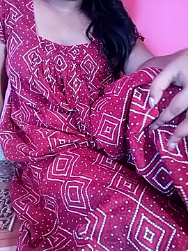 Snapshot of Aaradhya_Sharma chatting on 10-23-25, 05:07 Aaradhya Sharma online show from 10-23-25, 05:07