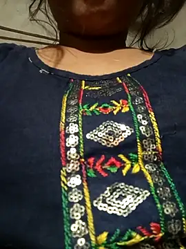 Snapshot of Aaradhya_Sharma chatting on 11-29-25, 09:01 Aaradhya Sharma online show from 11-29-25, 09:01