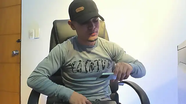 Snapshot of Manuel_FPG chatting on 09-14-25, 12:26 Manuel FPG online show from 09-14-25, 12:26