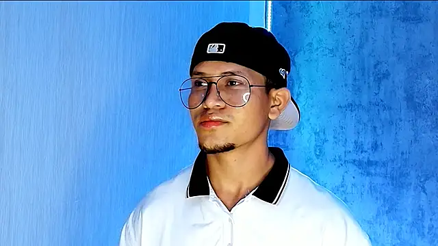 Snapshot of Manuel_FPG chatting on 02-01-26, 01:04 Manuel FPG online show from 02-01-26, 01:04