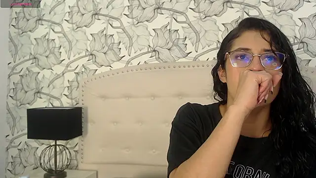 Luna Noire1 online show from 02-25-26, 04:22