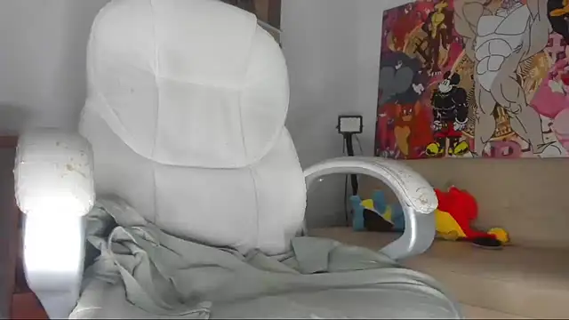 mila dash online show from 11-21-25, 10:14