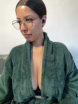 luvely online show from 06-02-26, 01:02