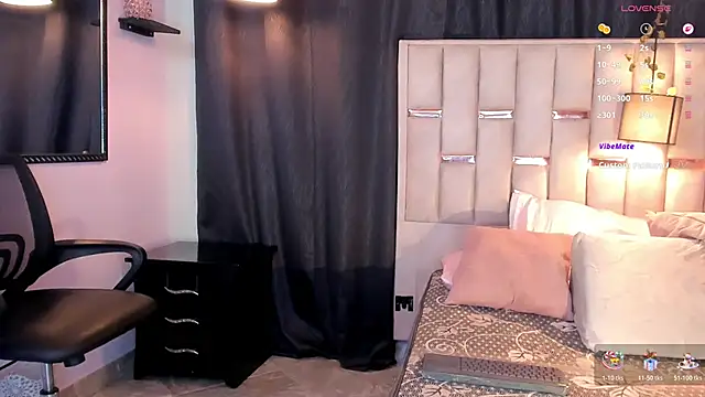 Snapshot of melody-rouss chatting on 11-22-25, 10:58 melody-rouss online show from 11-22-25, 10:58