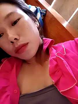 Ngocmi909 online show from 10-16-25, 12:22