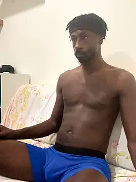 JuicyBlackD83 online show from 11-10-25, 06:01