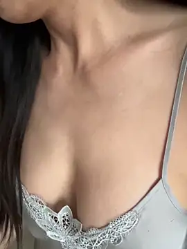 xiiuuff18 online show from 10-18-25, 11:27