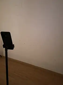 xiiuuff18 online show from 05-31-26, 12:08