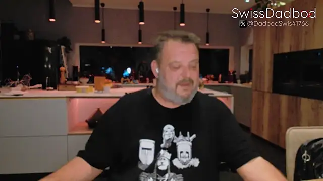 Snapshot of SwissDadbod chatting on 09-13-25, 08:41 SwissDadbod online show from 09-13-25, 08:41