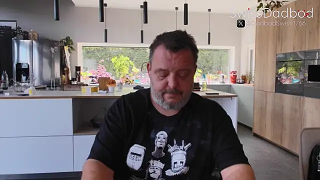 Snapshot of SwissDadbod chatting on 09-14-25, 12:04 SwissDadbod online show from 09-14-25, 12:04