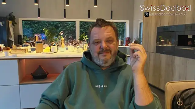 Snapshot of SwissDadbod chatting on 09-26-25, 05:06 SwissDadbod online show from 09-26-25, 05:06