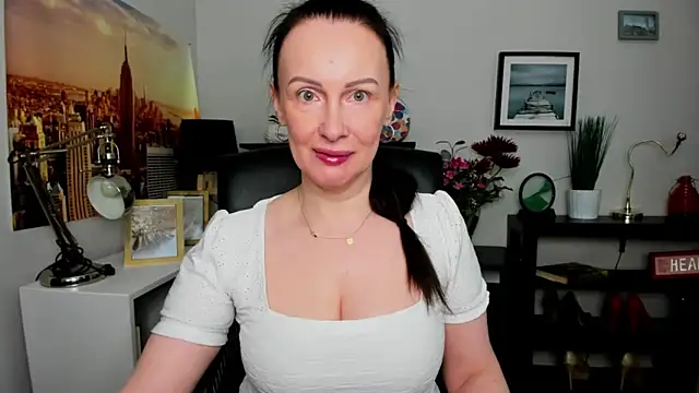 Snapshot of Velvet_Jasmine chatting on 09-18-25, 05:42 Velvet Jasmine online show from 09-18-25, 05:42