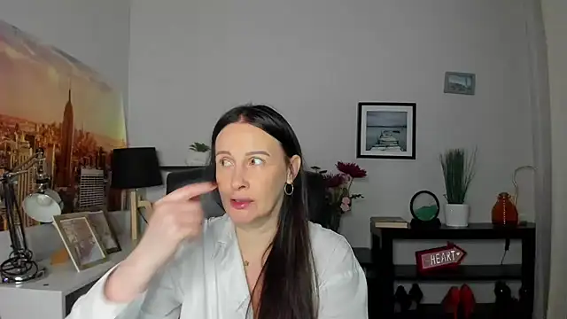 Snapshot of Velvet_Jasmine chatting on 10-01-25, 05:24 Velvet Jasmine online show from 10-01-25, 05:24