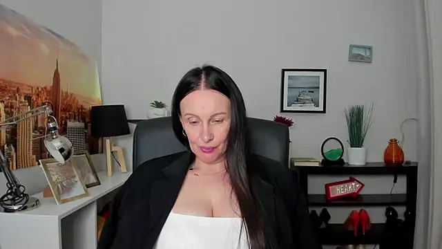 Snapshot of Velvet_Jasmine chatting on 10-03-25, 05:32 Velvet Jasmine online show from 10-03-25, 05:32