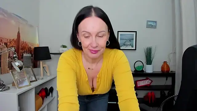 Snapshot of Velvet_Jasmine chatting on 10-09-25, 05:38 Velvet Jasmine online show from 10-09-25, 05:38