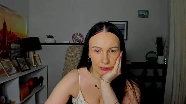 Snapshot of Velvet_Jasmine chatting on 11-03-25, 06:25 Velvet Jasmine online show from 11-03-25, 06:25