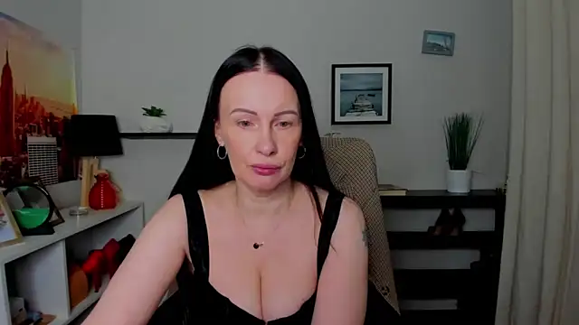 Snapshot of Velvet_Jasmine chatting on 11-25-25, 06:35 Velvet Jasmine online show from 11-25-25, 06:35