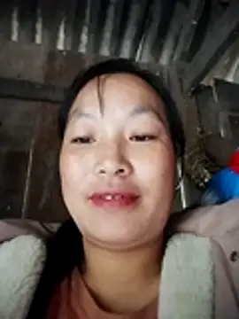 miss-su online show from 11-21-25, 01:04