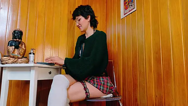 Zafiro Gem  online show from 10-21-25, 09:04