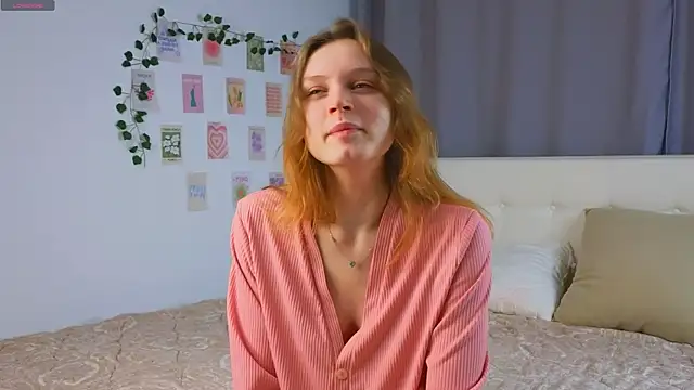 Snapshot of MandaReh chatting on 12-03-25, 04:09 MandaReh online show from 12-03-25, 04:09