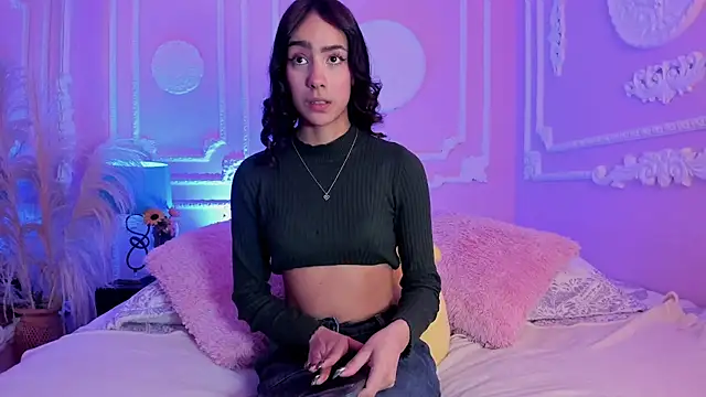 aitana johns online show from 11-20-25, 12:05