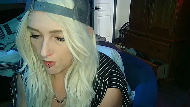 cutiekayls online show from 08-06-26, 08:11