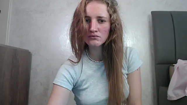 Liltightbabe online show from 09-19-25, 12:39