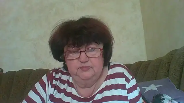 Snapshot of MilaSky5303 chatting on 09-20-25, 01:23 MilaSky5303 online show from 09-20-25, 01:23