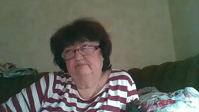 Snapshot of MilaSky5303 chatting on 10-19-25, 09:54 MilaSky5303 online show from 10-19-25, 09:54