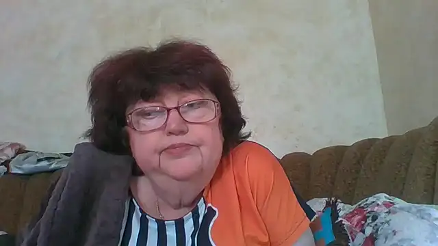 Snapshot of MilaSky5303 chatting on 10-21-25, 11:22 MilaSky5303 online show from 10-21-25, 11:22