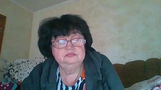 Snapshot of MilaSky5303 chatting on 10-28-25, 12:09 MilaSky5303 online show from 10-28-25, 12:09