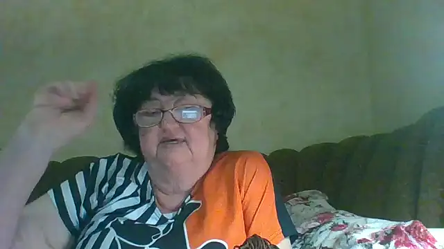 Snapshot of MilaSky5303 chatting on 11-03-25, 09:05 MilaSky5303 online show from 11-03-25, 09:05