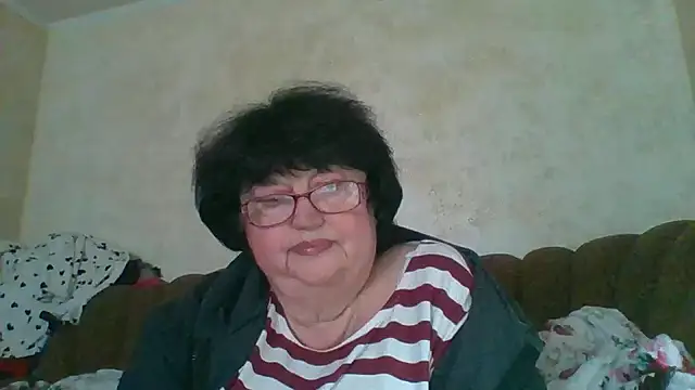 Snapshot of MilaSky5303 chatting on 11-05-25, 10:48 MilaSky5303 online show from 11-05-25, 10:48