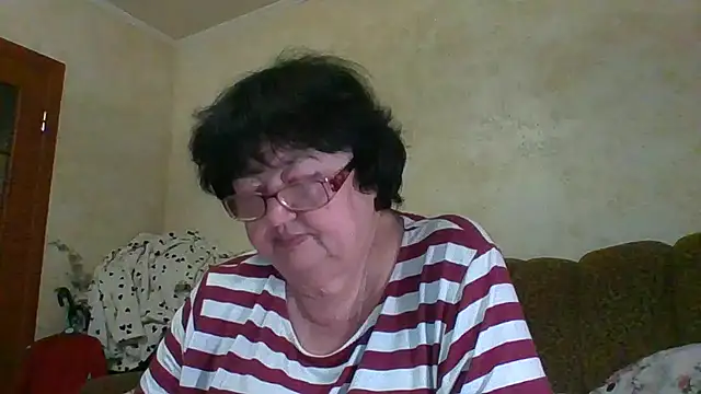 Snapshot of MilaSky5303 chatting on 11-14-25, 09:57 MilaSky5303 online show from 11-14-25, 09:57