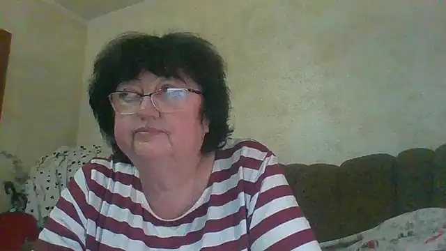 Snapshot of MilaSky5303 chatting on 11-24-25, 11:21 MilaSky5303 online show from 11-24-25, 11:21