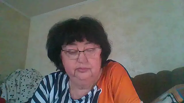 Snapshot of MilaSky5303 chatting on 11-25-25, 08:14 MilaSky5303 online show from 11-25-25, 08:14