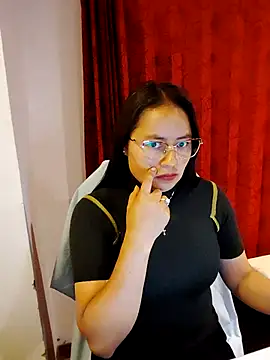 Snapshot of Daliz_Leon chatting on 11-11-25, 11:27 Daliz Leon online show from 11-11-25, 11:27