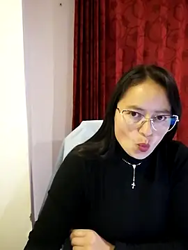 Snapshot of Daliz_Leon chatting on 11-25-25, 01:16 Daliz Leon online show from 11-25-25, 01:16