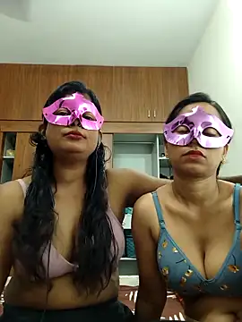 Snapshot of your_chandni04 chatting on 10-10-25, 07:51 your chandni04 online show from 10-10-25, 07:51